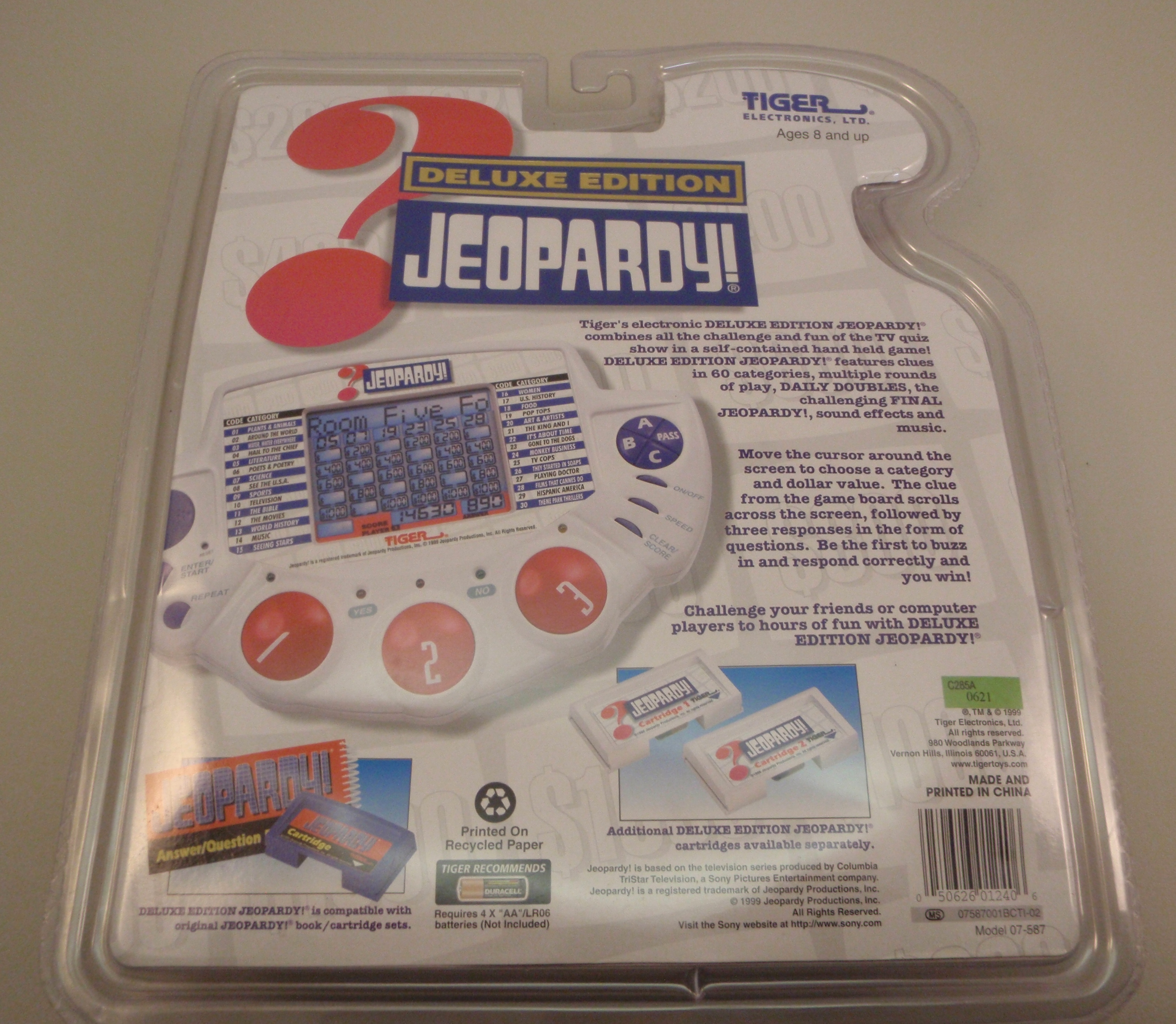 SEALED 1999 Deluxe Edition JEOPARDY! Electronic Handheld Game by Tiger