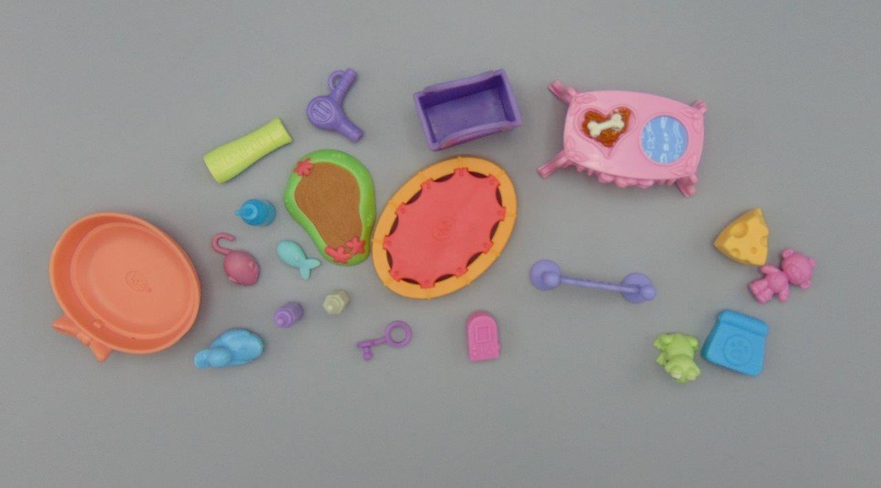 Littlest Pet Shop Accessory Lot LPS KC's Attic